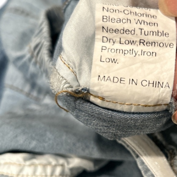 SHEIN‎ denim capri jumpsuit is preowned, size 4XL. - Picture 3 of 5